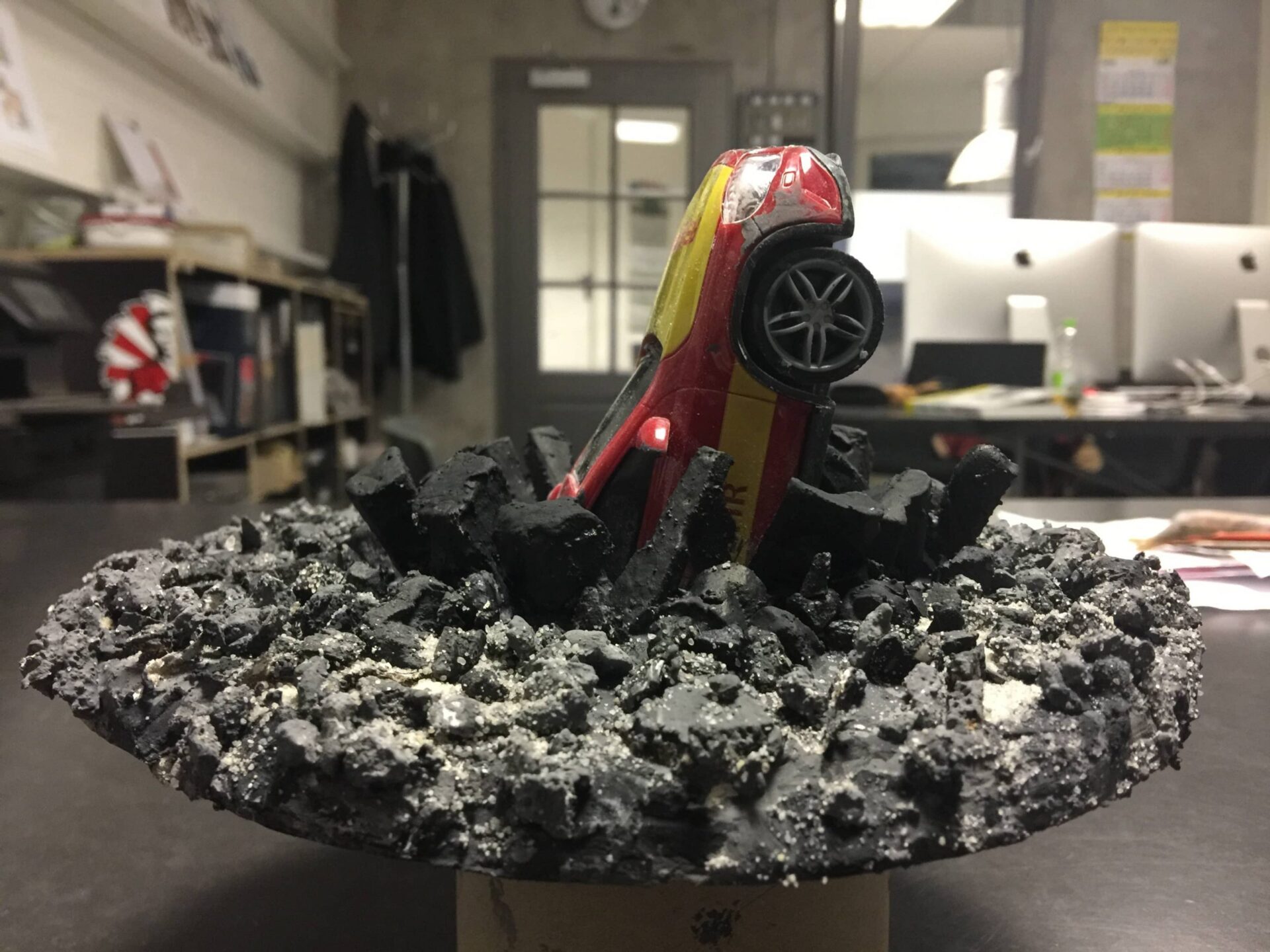 Amazon Grand Tour Die Filmbauarbeiter GmbH & Co KG